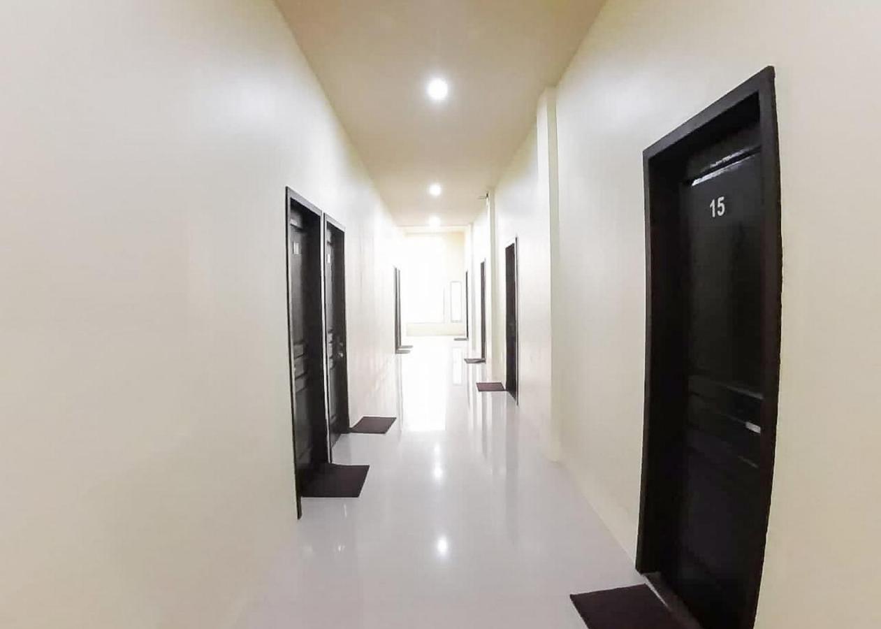 Reddoorz Syariah Near Transmart Jambi 2 Hotel Palmerah Exterior photo